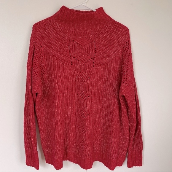 Maurice’s red sweater - Picture 1 of 5